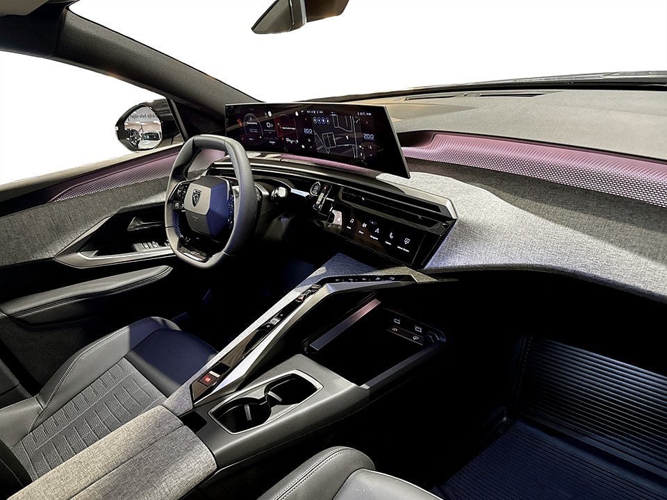 Bild på Peugeot 5008 GT Hybrid 145hk Aut 7-SITS B-KAMERA NAV