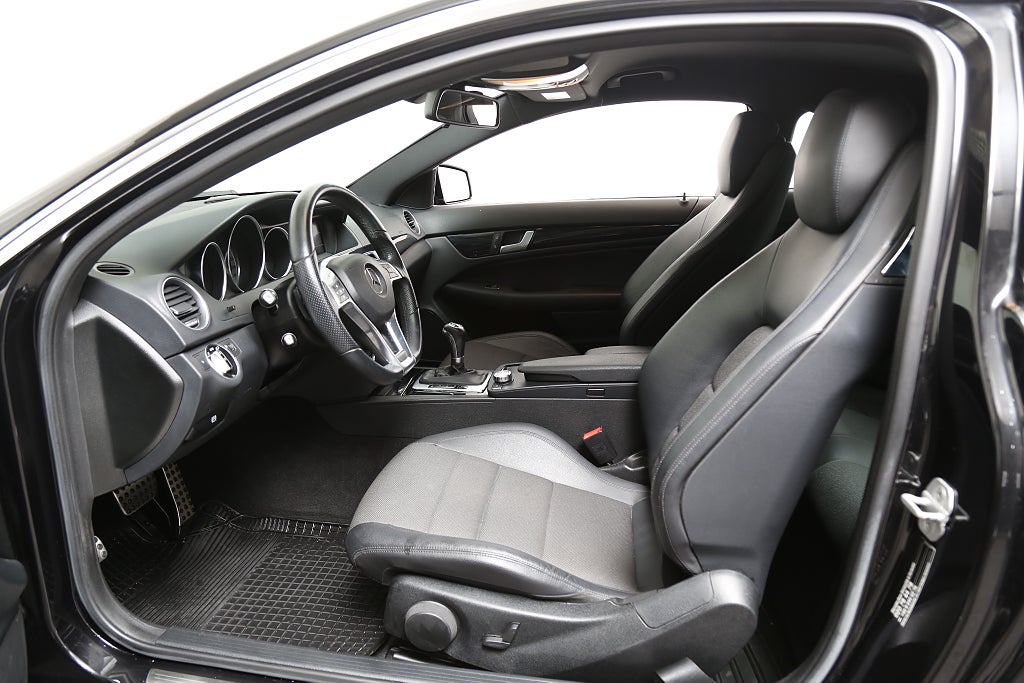 Mercedes-Benz C 180 Coupé 7G-Tronic Plus AMG Sport Navi 2013