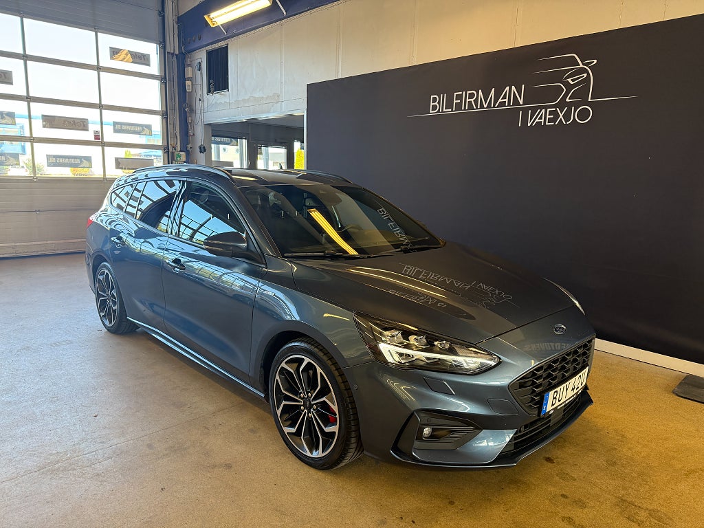 Ford Focus 1.0 EcoBoost ST-Line *LED, Kamera, Krok, Värmare*