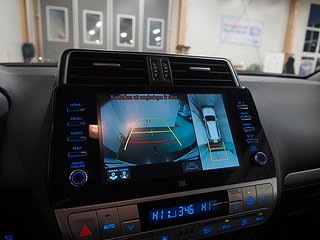 SUV Toyota Land Cruiser 24 av 27