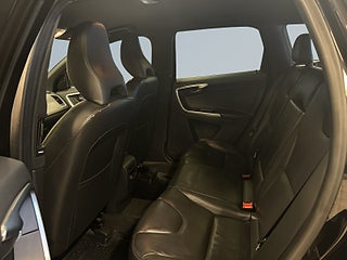 Volvo XC60 D4 AWD Geartronic S&V-däck/D-värm/Psens/MoK/Kamera/Drag – bild 13