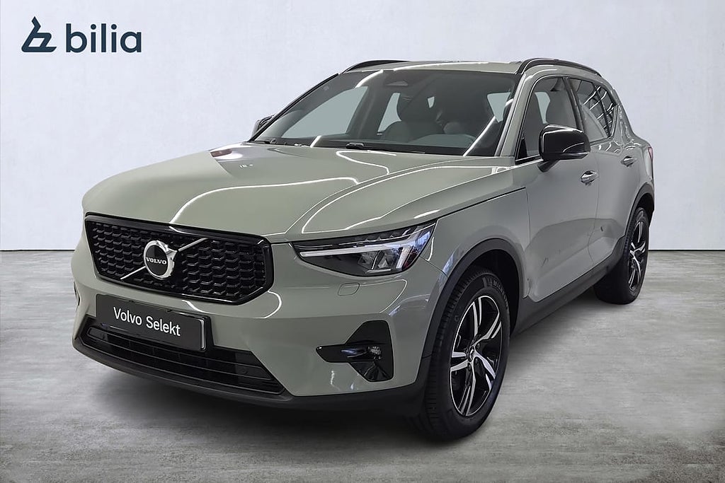 Volvo XC40 B4 FWD Bensin Plus Dark Bränslevärm I Rattvärme