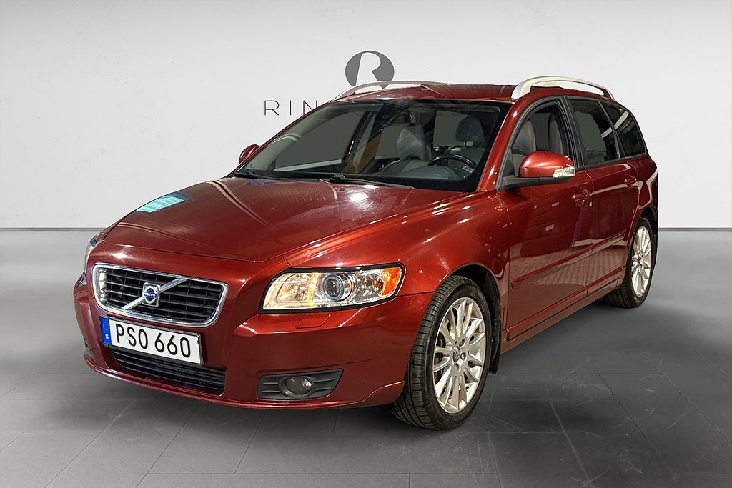 Volvo V50 2.0D 136 HK AUT SUMMUM DRAG PDC SKINN KAMREM BYTT 17"