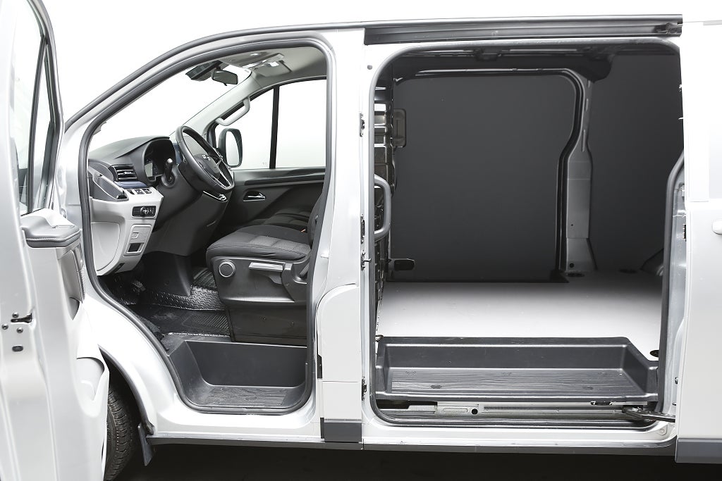 Maxus E-Deliver 7 L1H1 88kWh Tech+ paket | Räckvidd  370km