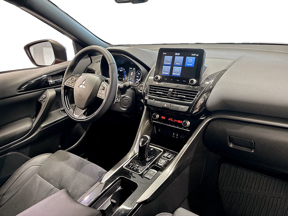 Bild på Mitsubishi Eclipse Cross Bus black Edition PHEV 2.4 MIVEC 188hk Aut 4WD B-KAMERA