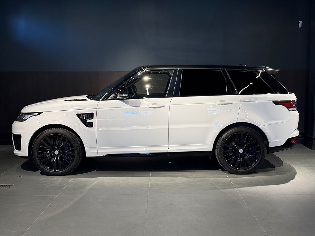 Land Rover Range Rover Sport SVR NYSERVAD, SVENSKSÅLD!