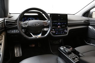 Halvkombi Hyundai IONIQ 16 av 24