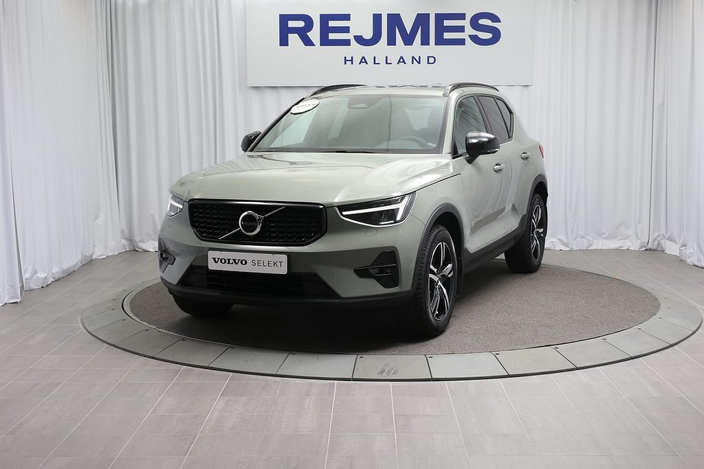 Volvo XC40 B4 FWD Bensin Plus Dark Drag Motorstol Förarstöd