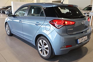 Halvkombi Hyundai i20 3 av 20