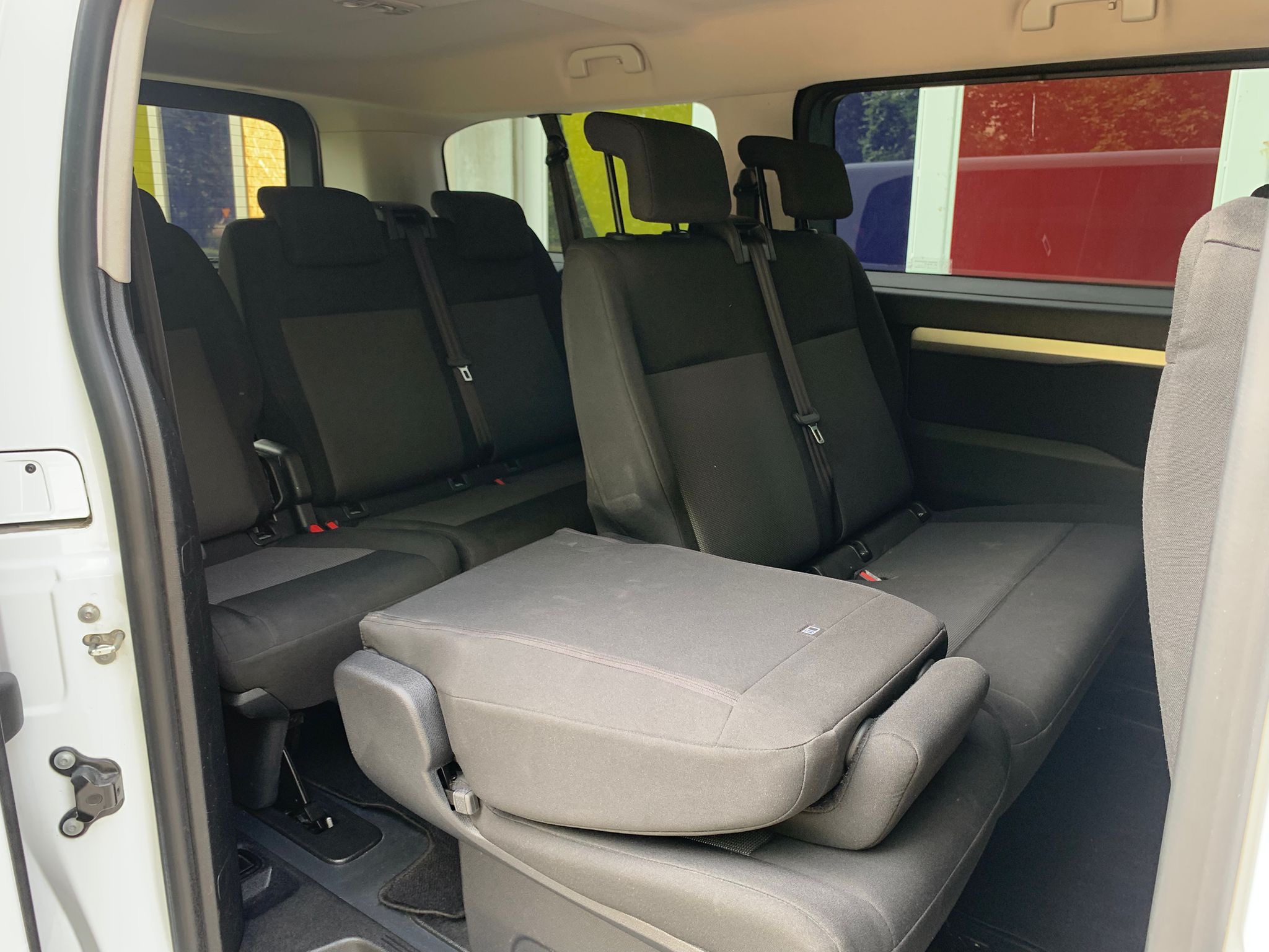 Peugeot Expert Combi 2.0 Automat 9 sits 2022, bild 3/10