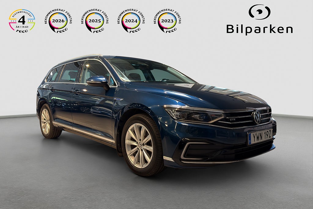 Volkswagen Passat Sportscombi GTE 1.4 TSI | Navigation | Värmare | Drag