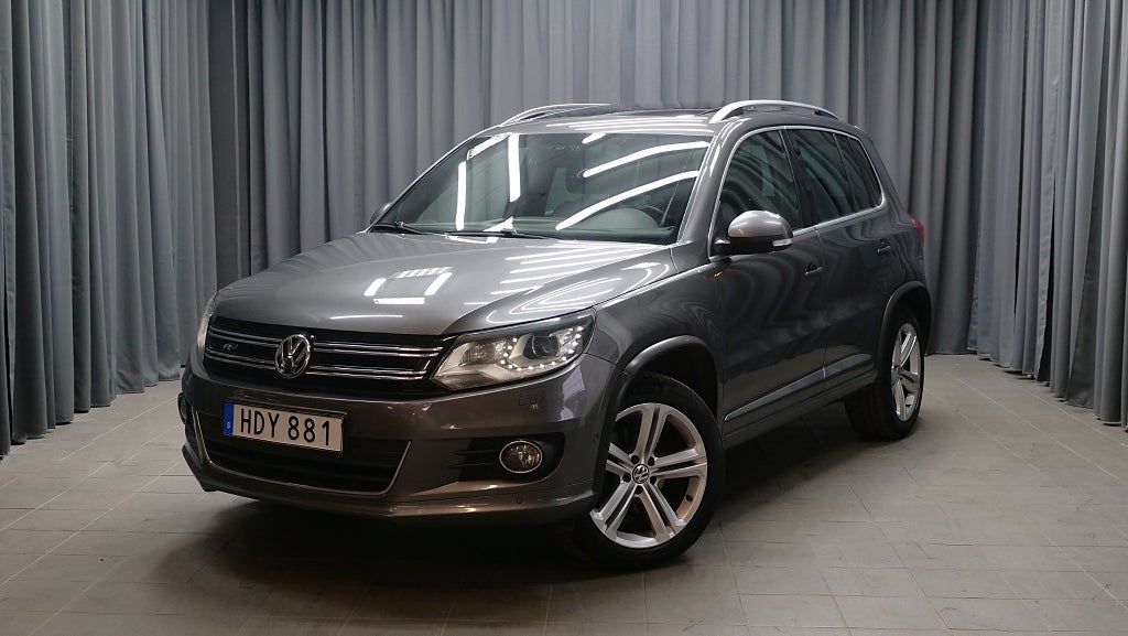 Volkswagen Tiguan 2.0 TDI 4M R-Line Pano Drag Värmare Skinn