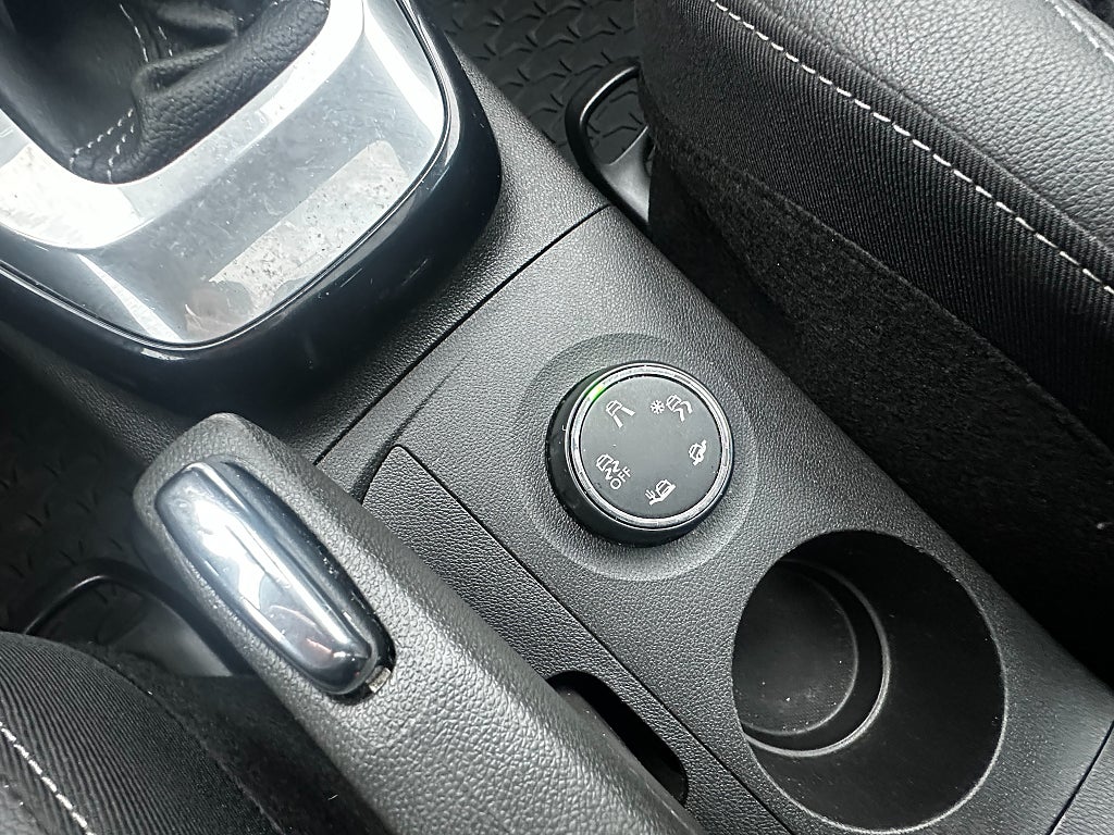 Opel Crossland EN ÄGARE - Ultimate GPS B-Kam Panorama