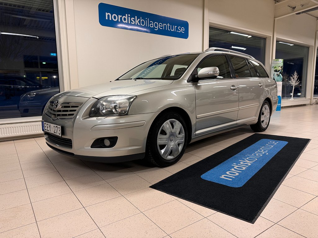 Toyota Avensis 2.0i D-4 VVT-i Kombi *MoK Drag* 3.95% ränta 