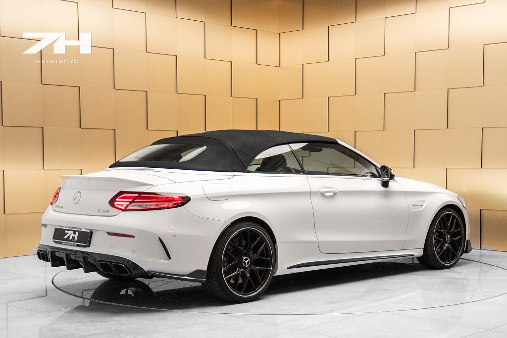 Mercedes-Benz C63 AMG Cabriolet / Burmester / Kamera