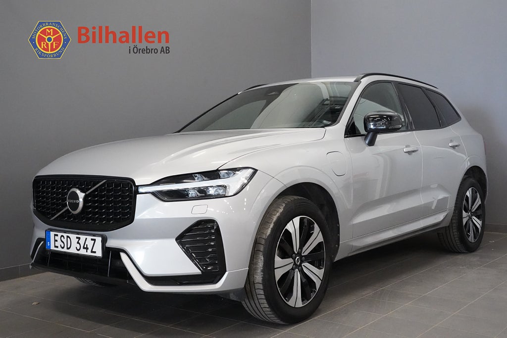 Volvo XC60 Recharge T6 AWD Plus Dark /Komfortstol Kamera Panorama