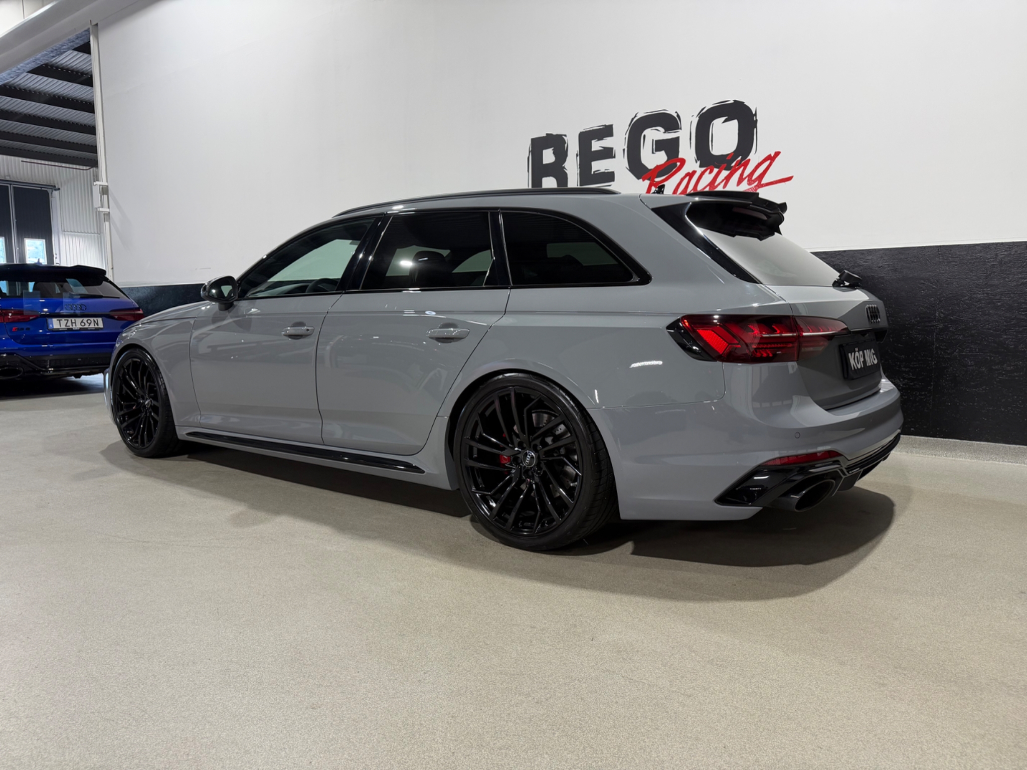 Audi RS4 Avant Quattro Bang & Olufsen 2021, kuva 6/10