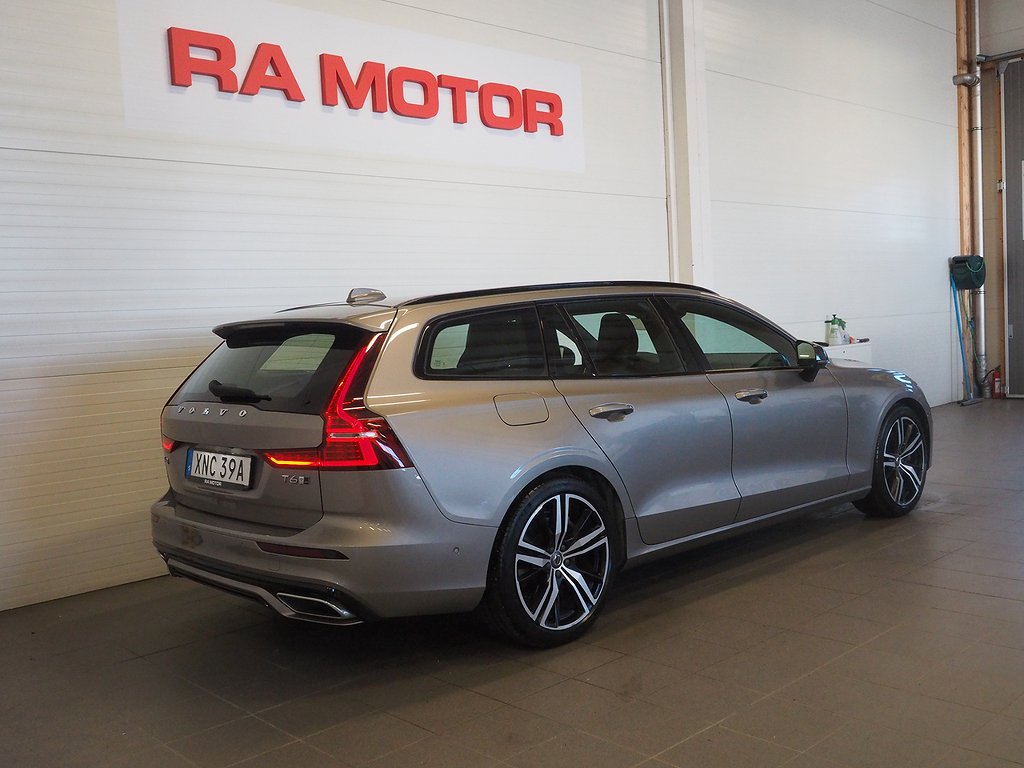 Volvo V60 T6 AWD Geartronic R-Design | 360° | H/K | Navi 2020