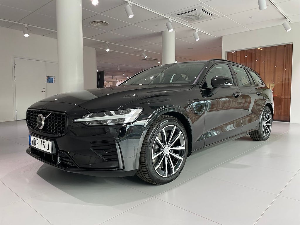 Volvo V60 T6 Plus Dark Nordic Edition