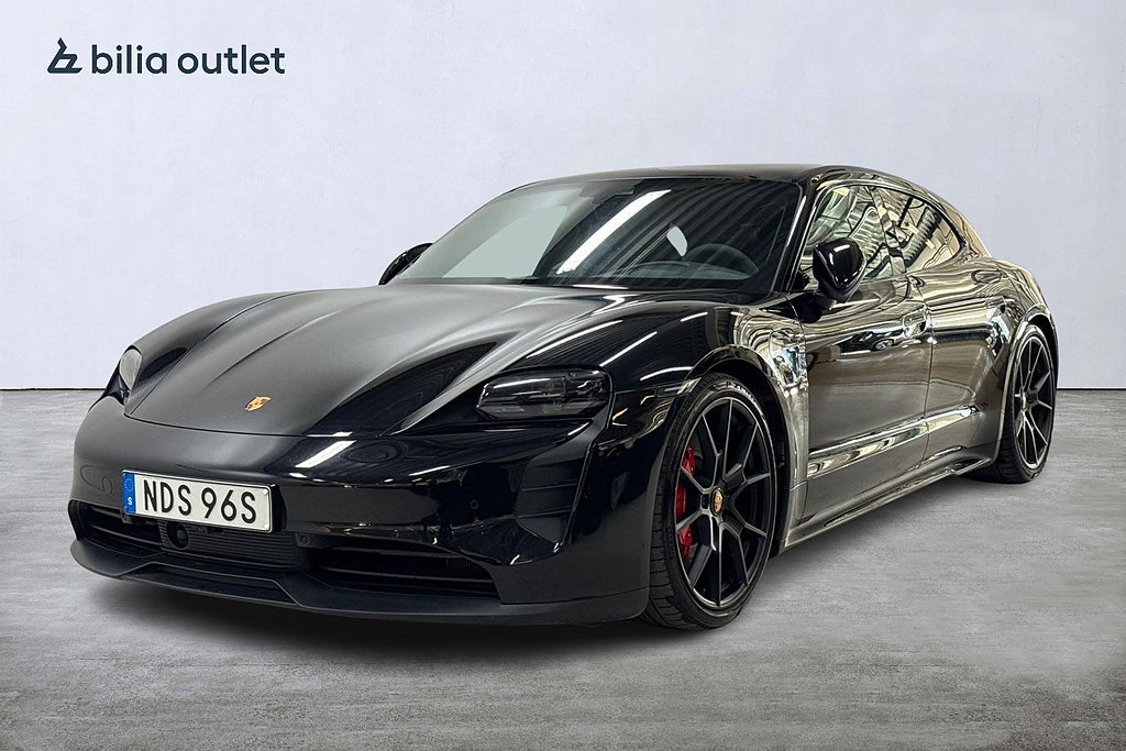 Porsche Taycan GTS Sport Turismo 517hk Pano Navi HuD V-pump BOSE 360°