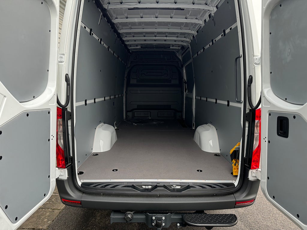 Mercedes-Benz Sprinter eSprinter 420 Skåp A3 PRO 113kw - bild 14