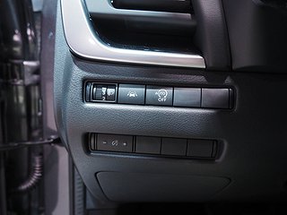 SUV Nissan Qashqai 15 av 25