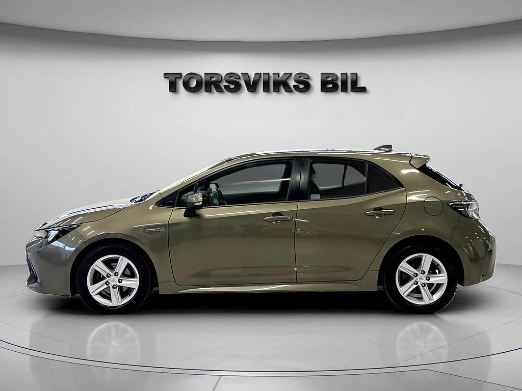 Toyota Corolla Hybrid e-CVT Active  9600 Mil - miniatyr 3