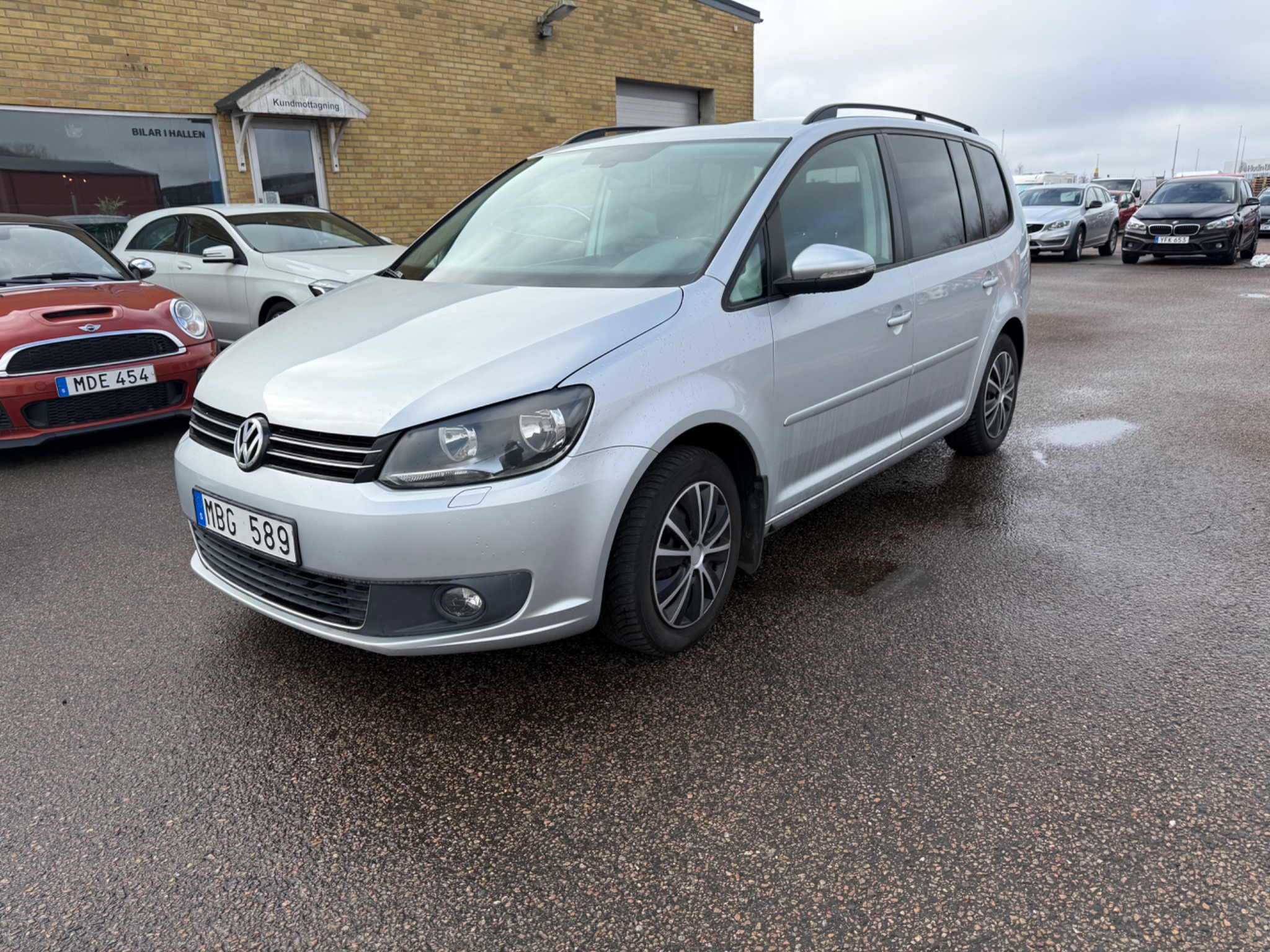 Volkswagen Touran 2013, photo 5/41