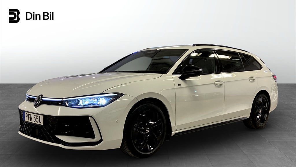 Volkswagen Passat R-Line 2.0 TDI 4M | Black Style | Drag | Värmare |