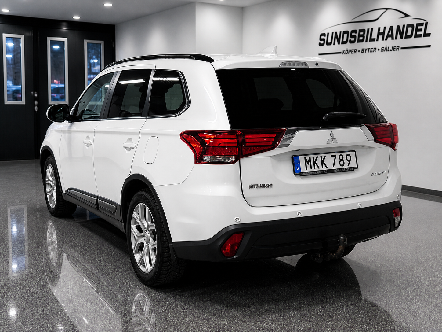 Mitsubishi Outlander 2018, bild 3/10
