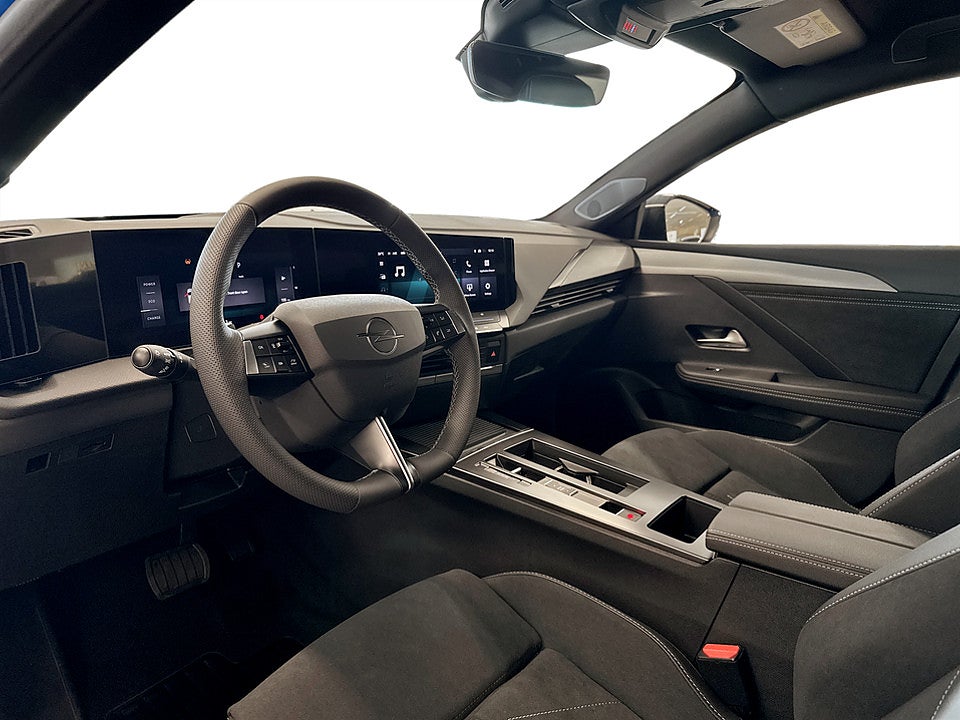 Bild på Opel Astra GS Hybrid 145hk Aut - OMGÅENDE LEVERANS!