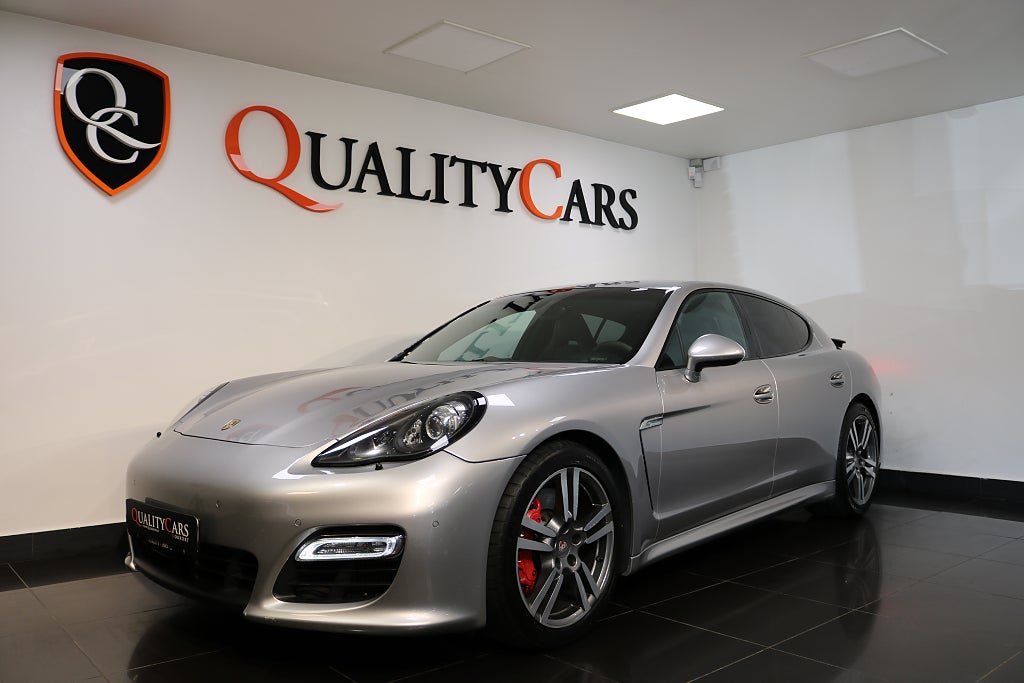 Porsche Panamera Turbo S PDK / Akrapovic / Bose / Sport chrono / 18 vägs