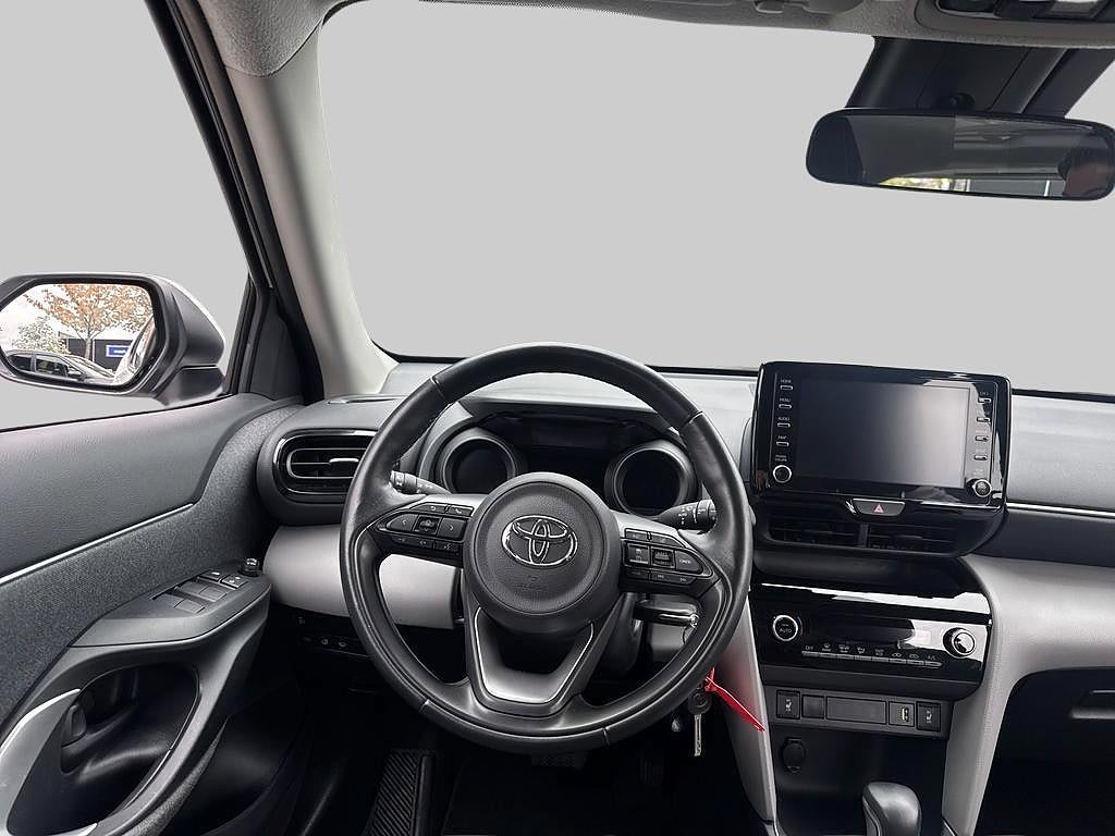 Toyota Yaris Cross 2021 - miniatyr 9