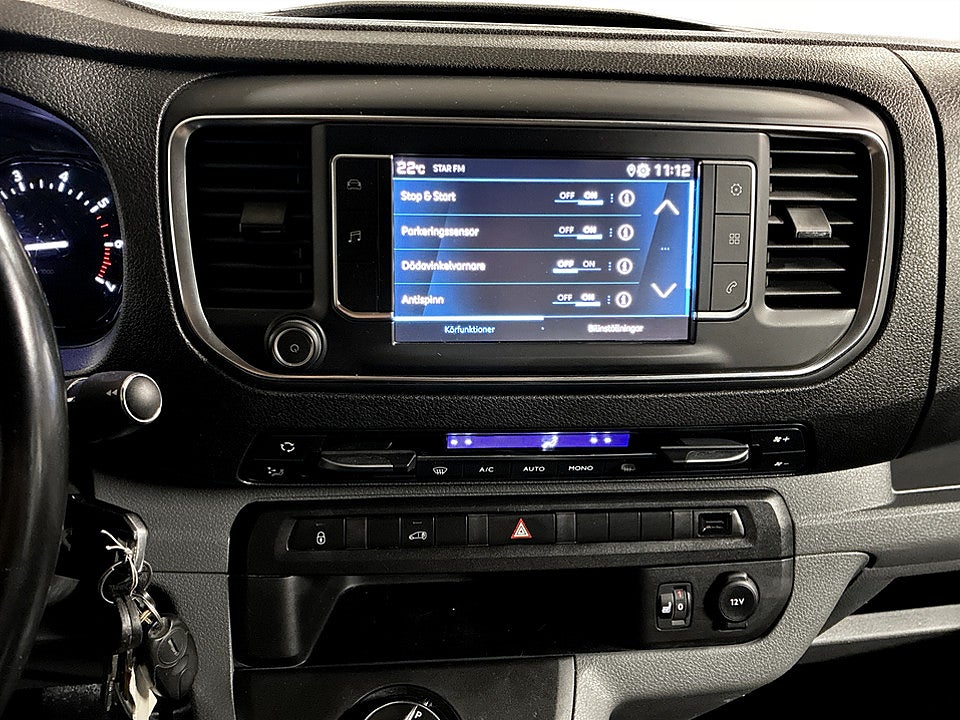 Bild på Peugeot Expert PRO+ 2.0 BHDi 180hk Aut L2 B-KAMERA CARPLAY