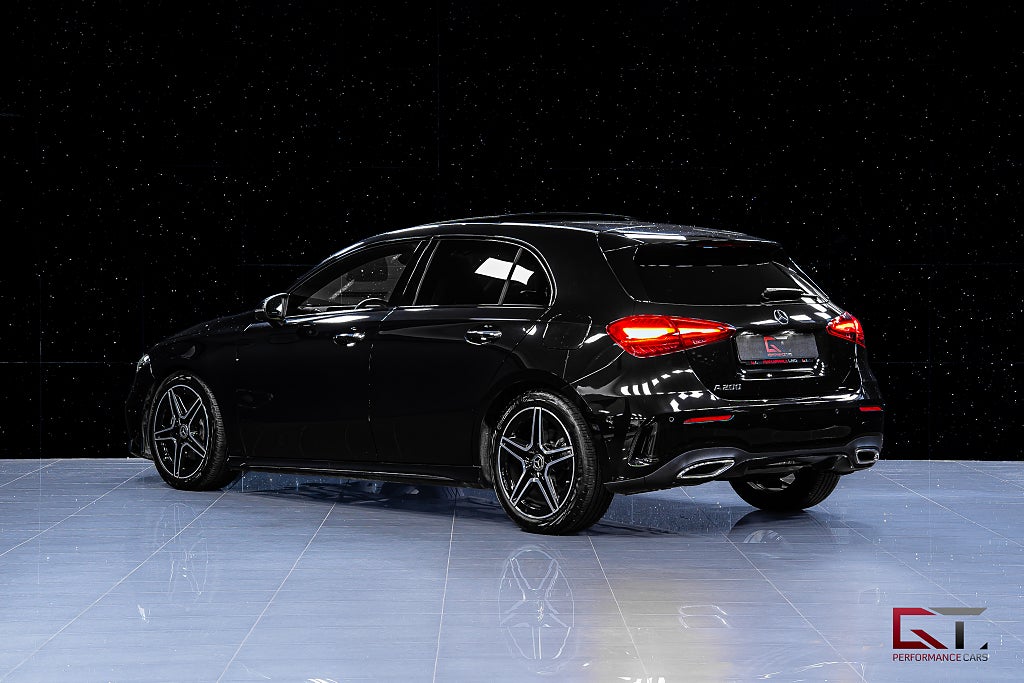 Mercedes-Benz A200 AMG FACELIFT Pano Drag ACC Elstolar Minne 360° Matrix