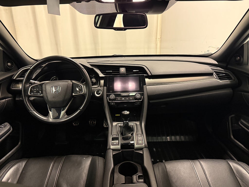 Honda Civic 1,5 i-VTEC Turbo 182hk 5D Panorama Skinn Drag 2017