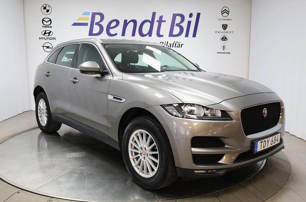 Jaguar F-Pace 20d AWD 180hk | Navigation | Dragkrok | Läderklädsel
