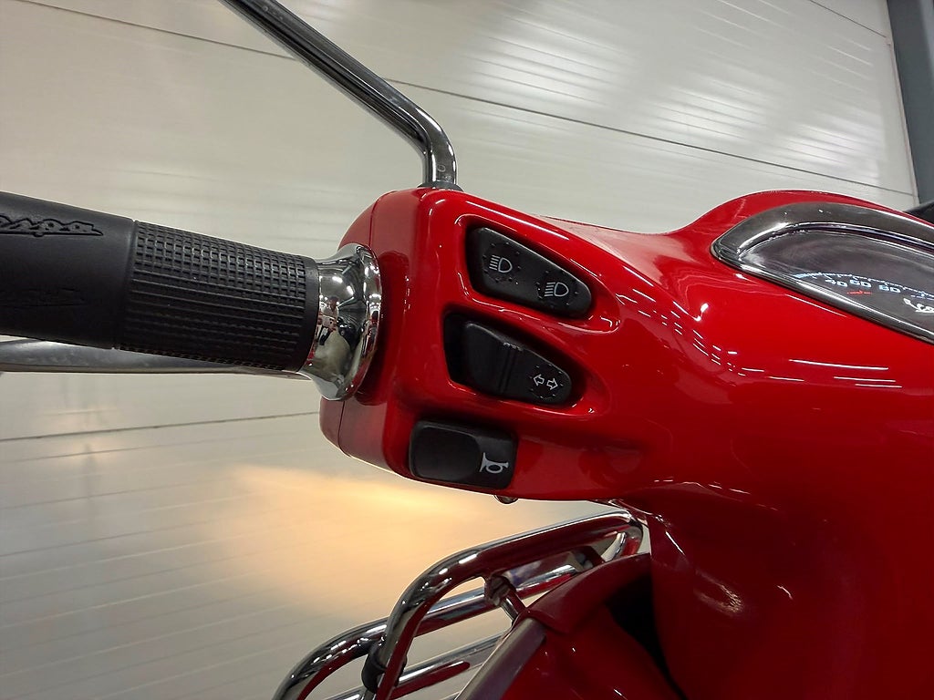 Vespa gts-300-e4 Piaggio Vespa GTS 300 Väska, Hållare, LÅG MIL, Topcas