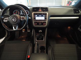 Halvkombi Volkswagen Scirocco 11 av 17
