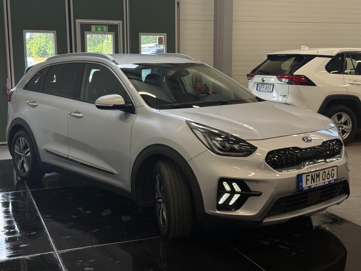 Kia Niro P-HEV DCT 141hk 2021, bild 6/59