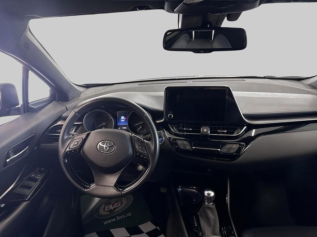 Toyota C-HR 2023 - miniatyr 9