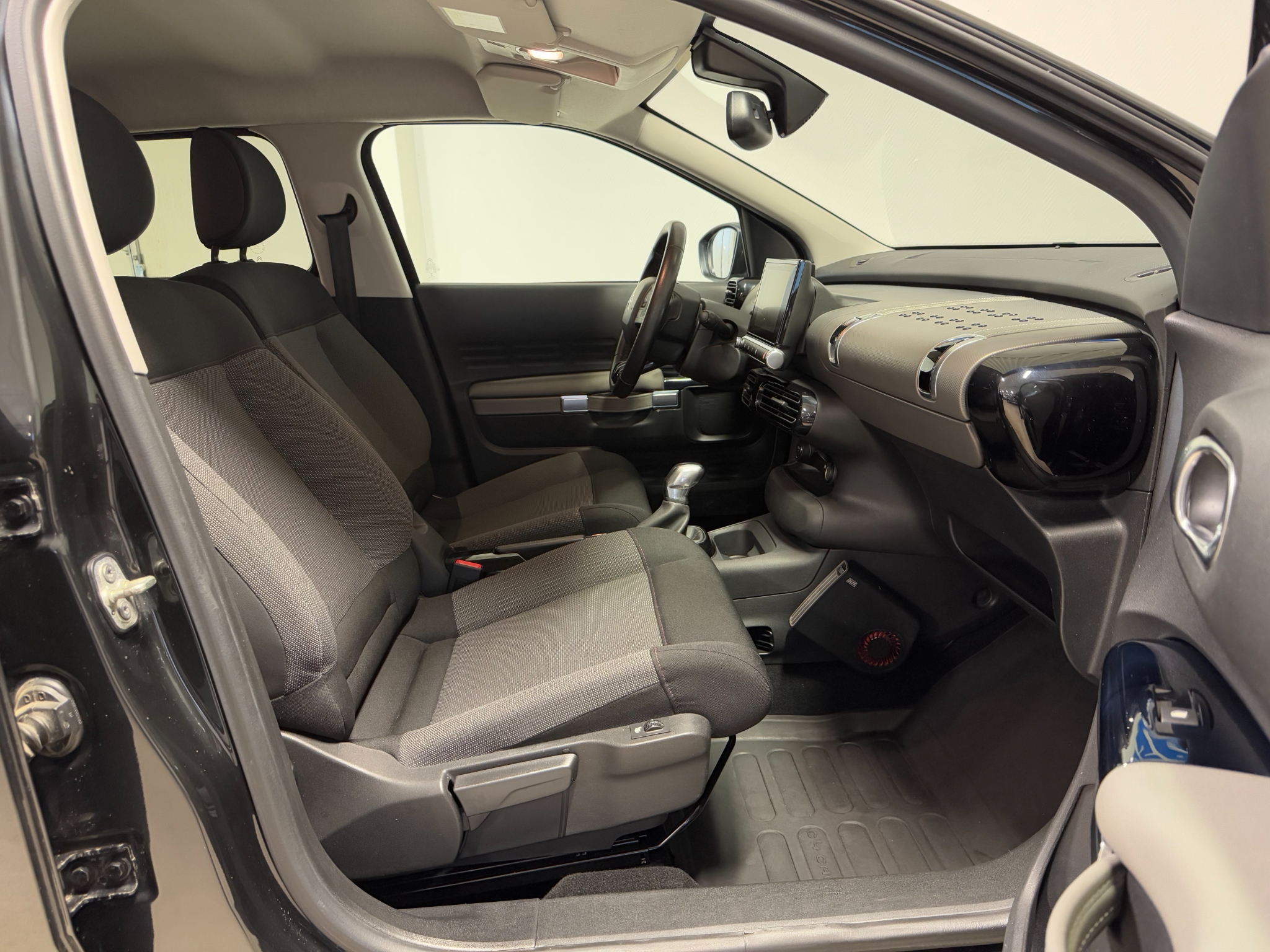 Citroen C4 Cactus 2018, kuva 7/36