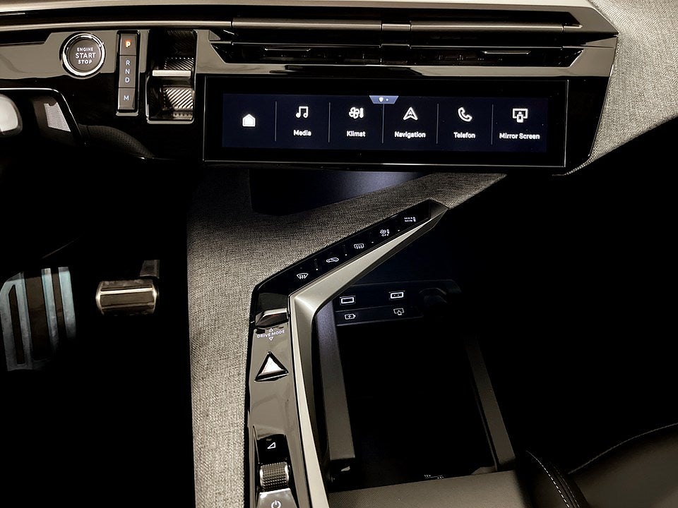 Bild på Peugeot 5008 GT Hybrid 145hk Aut - NYA VINTERHJUL INGÅR!