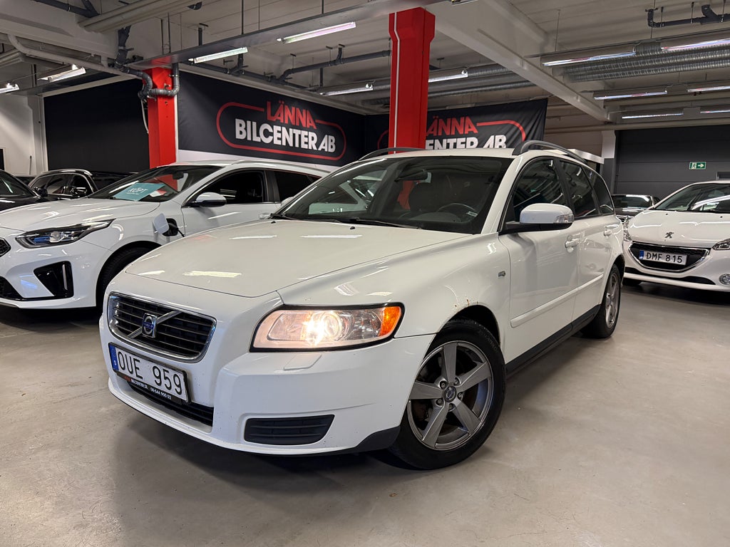 Volvo V50 1.6 D Kinetic Drag Kamrembytt Låg årsskatt SoV 