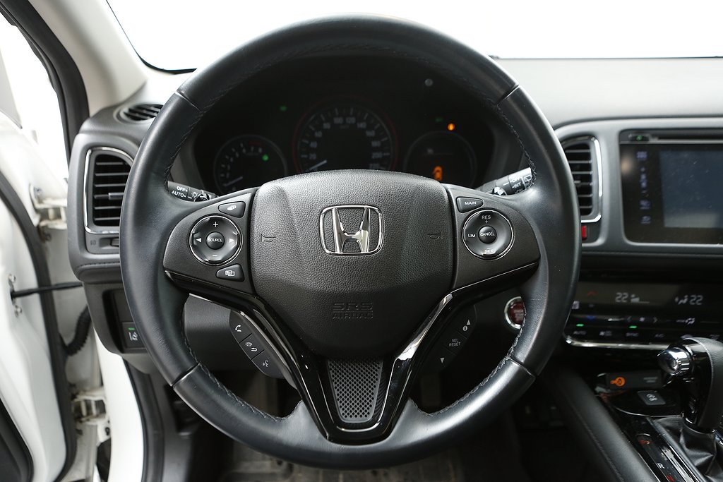 Honda HR-V 1,5 i-VTEC 131hk Executive Aut Pano Navi Drag 2016