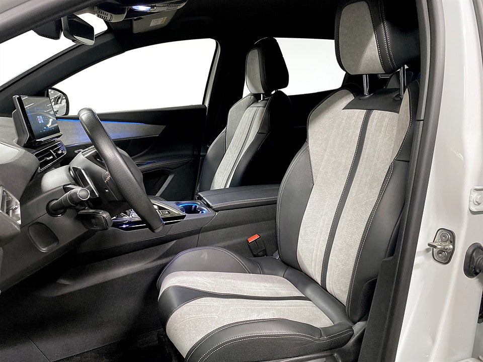 Bild på Peugeot 3008 GT Hybrid4 PHEV 300hk Aut 4WD B-KAMERA CARPLAY