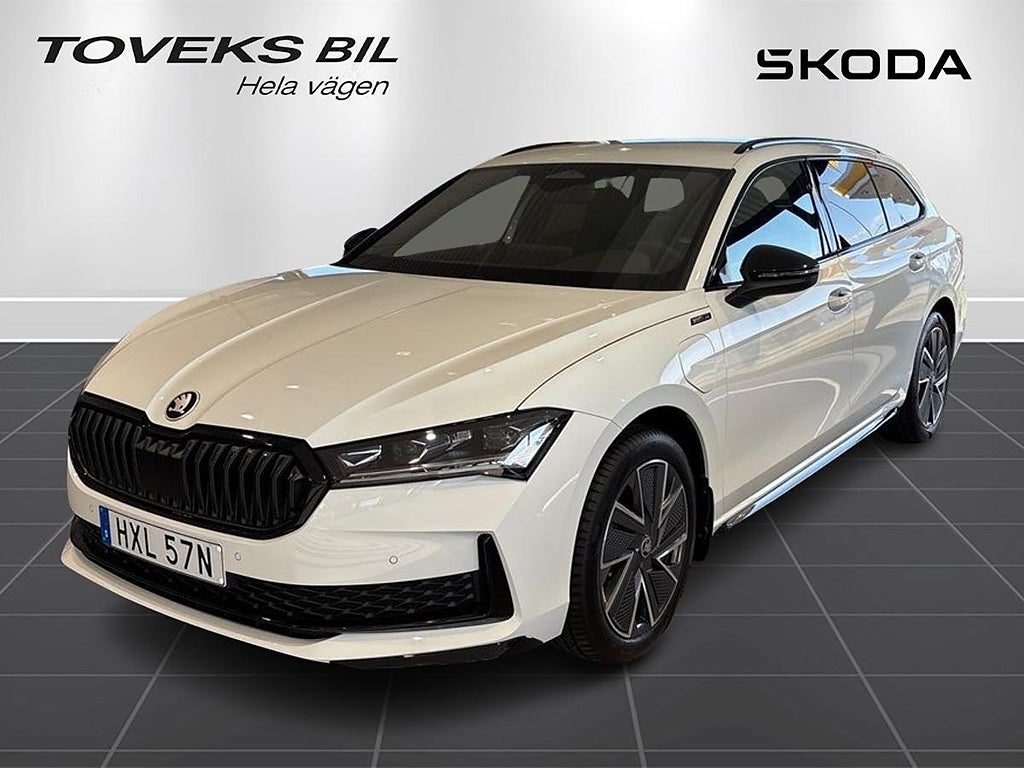 Skoda Superb Sportline iV 204Hk Aut Drag Värmare