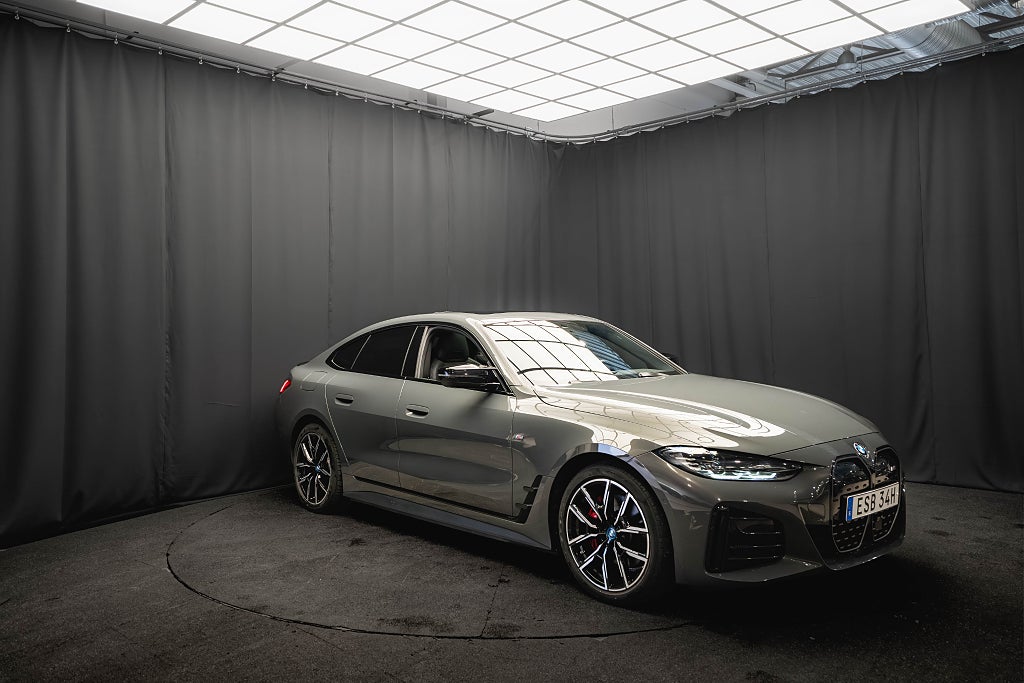 BMW i4 M50 xDrive PRO M STOLAR PANO H/K KOLFIBER ELSTOL