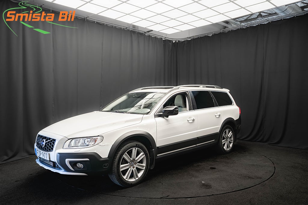 Volvo XC70 D4 AWD SUMMUM PANO H/K LÄDER DRAG D-VÄRM 2-ÄGARE 181hk