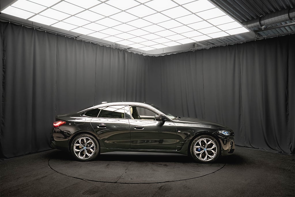 BMW i4 M50 xDrive SUPERCHARGED PANO LASER DRAG H/K HUD MOMS